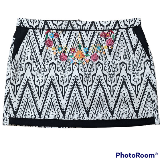 Desigual Black and White Embroidered Mini Skirt Size 46 (US 12) - Picture 1 of 3